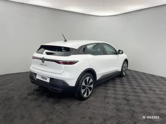 RENAULT MEGANE V - voiture d'occasion - Photo 4