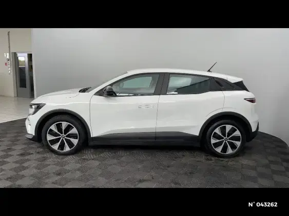 RENAULT MEGANE V - voiture d'occasion - Photo 2