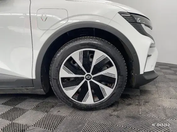 RENAULT MEGANE V - voiture d'occasion - Photo 8