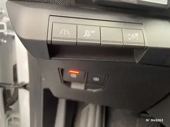 RENAULT MEGANE V - voiture d'occasion - Photo 15