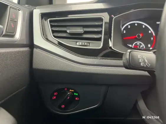 VOLKSWAGEN POLO VI - voiture d'occasion - Photo 14