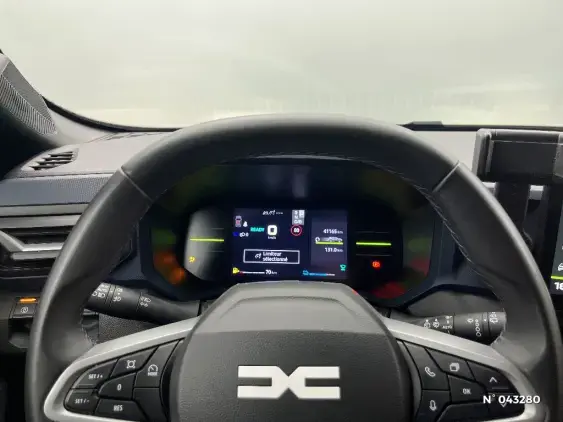 DACIA DUSTER III - voiture d'occasion - Photo 12