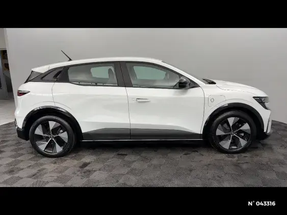 RENAULT MEGANE V - voiture d'occasion - Photo 5