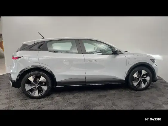 RENAULT MEGANE V - voiture d'occasion - Photo 5