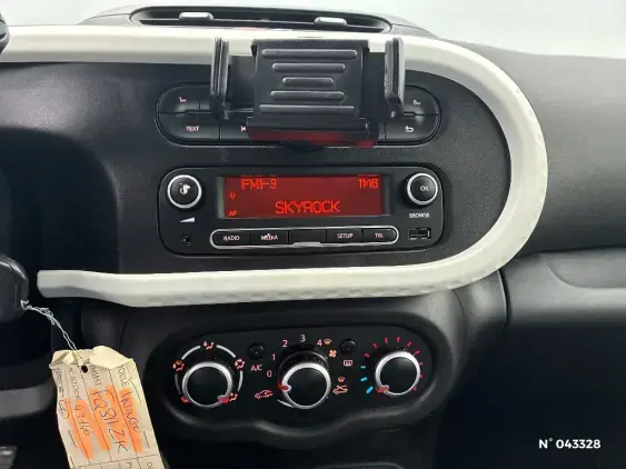RENAULT TWINGO III - voiture d'occasion - Photo 11
