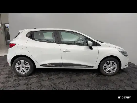 RENAULT CLIO IV - voiture d'occasion - Photo 5