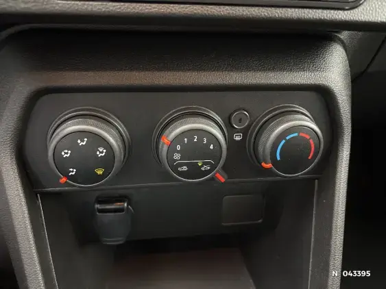 DACIA SANDERO III - voiture d'occasion - Photo 14