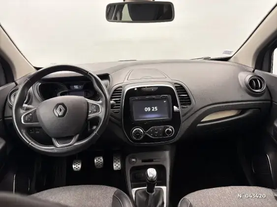 RENAULT CAPTUR - voiture d'occasion - Photo 9