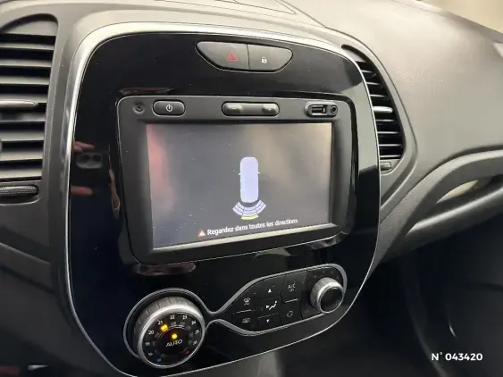 RENAULT CAPTUR - voiture d'occasion - Photo 14