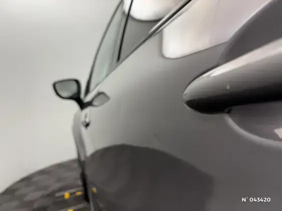 RENAULT CAPTUR - voiture d'occasion - Photo 28