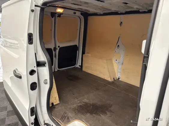 RENAULT TRAFIC FG III - voiture d'occasion - Photo 11