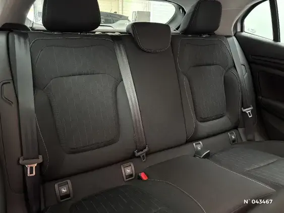 RENAULT MEGANE IV - voiture d'occasion - Photo 11