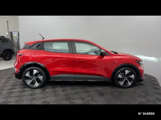 RENAULT MEGANE V - voiture d'occasion - Photo 5
