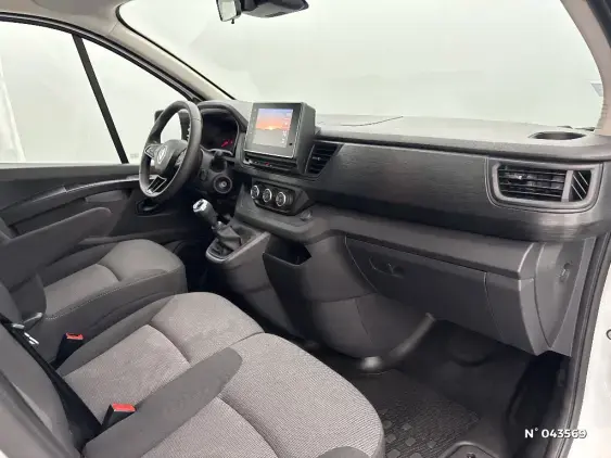 RENAULT TRAFIC III - voiture d'occasion - Photo 10