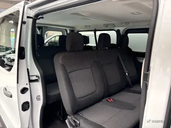 RENAULT TRAFIC III - voiture d'occasion - Photo 11