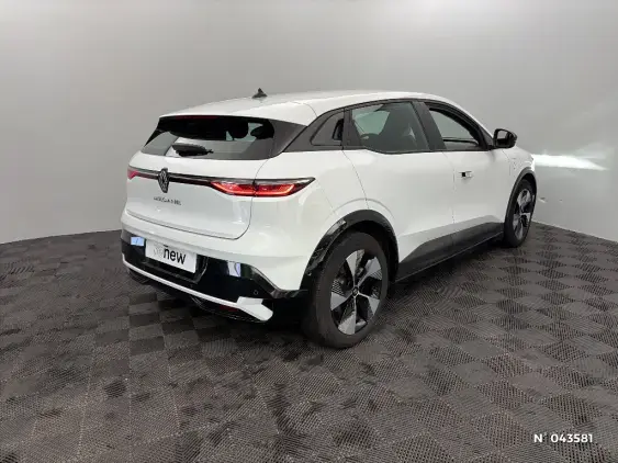 RENAULT MEGANE V - voiture d'occasion - Photo 4