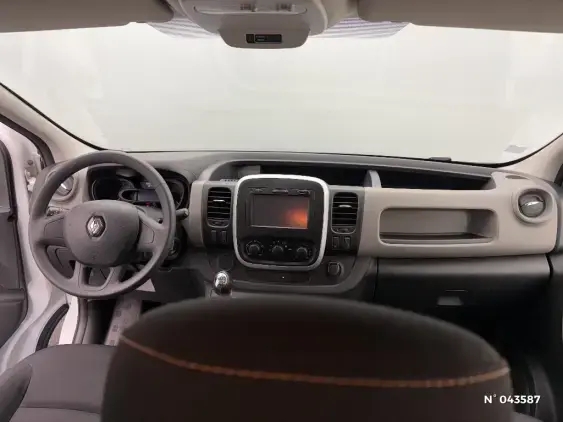 RENAULT TRAFIC III - voiture d'occasion - Photo 9
