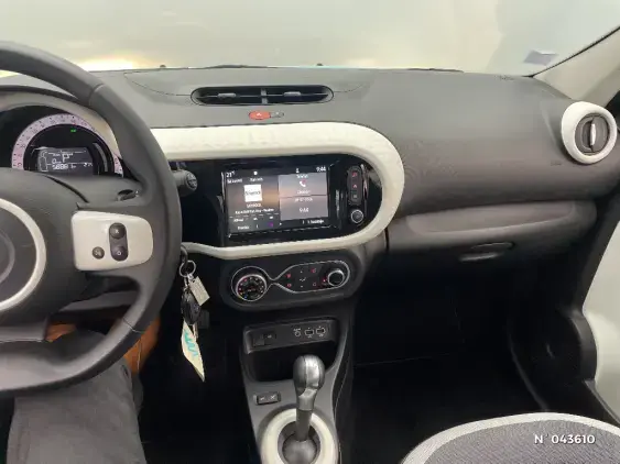 RENAULT TWINGO ELECTRIQUE III - voiture d'occasion - Photo 13