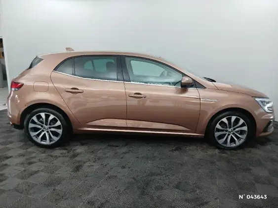 RENAULT MEGANE IV - voiture d'occasion - Photo 5