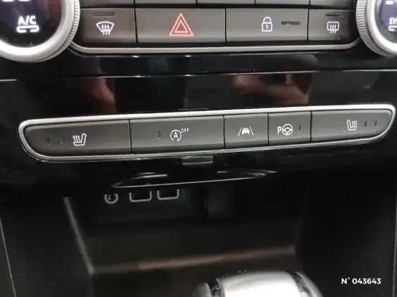 RENAULT MEGANE IV - voiture d'occasion - Photo 15