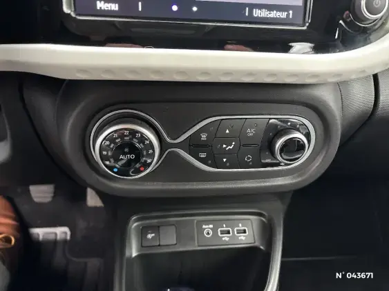 RENAULT TWINGO III - voiture d'occasion - Photo 14