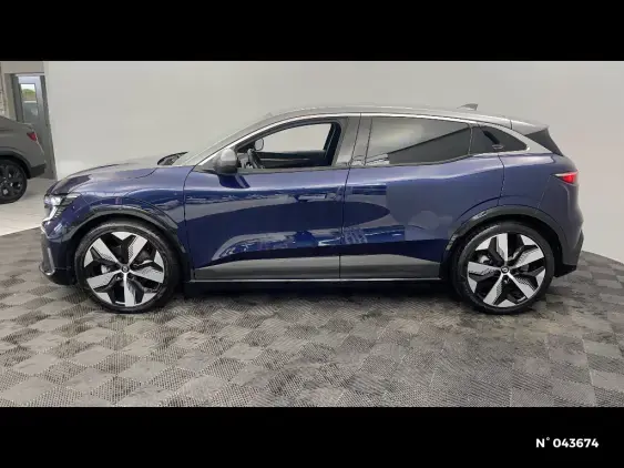 RENAULT MEGANE V - voiture d'occasion - Photo 2