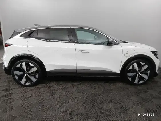 RENAULT MEGANE V - voiture d'occasion - Photo 5