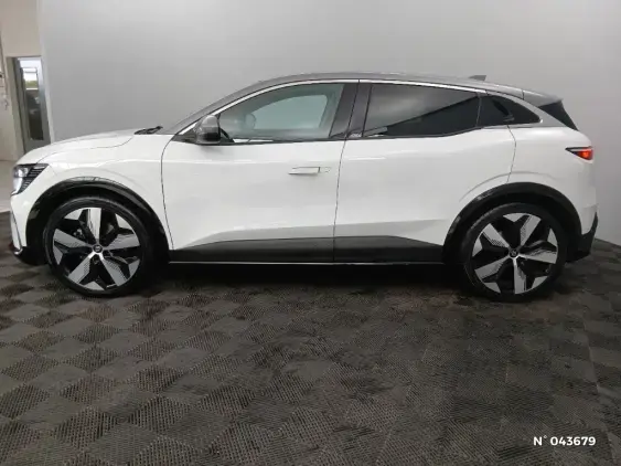RENAULT MEGANE V - voiture d'occasion - Photo 2