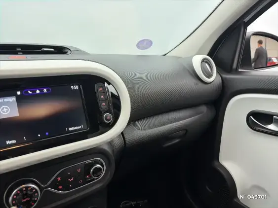 RENAULT TWINGO III - voiture d'occasion - Photo 14