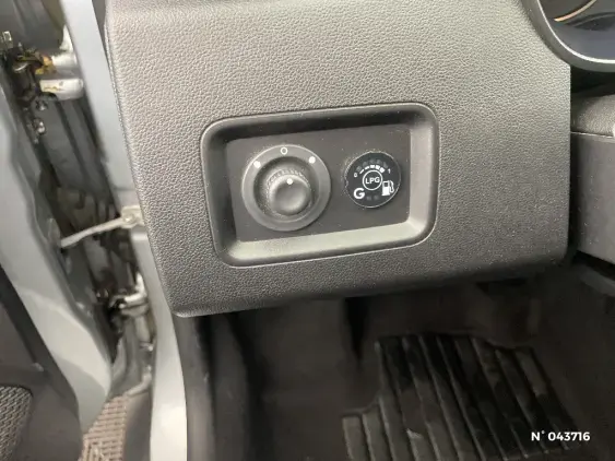 DACIA DUSTER II - voiture d'occasion - Photo 15
