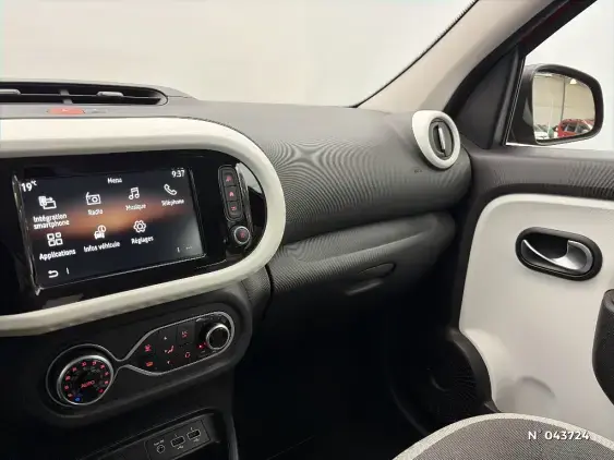 RENAULT TWINGO III - voiture d'occasion - Photo 14