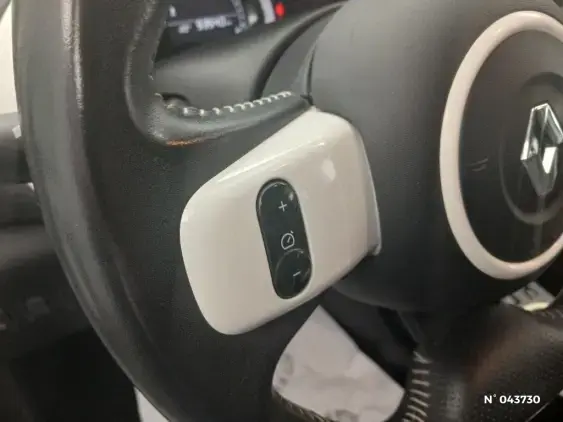RENAULT TWINGO III - voiture d'occasion - Photo 25