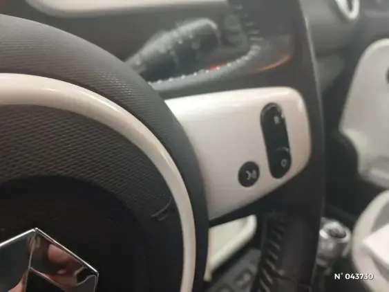 RENAULT TWINGO III - voiture d'occasion - Photo 26