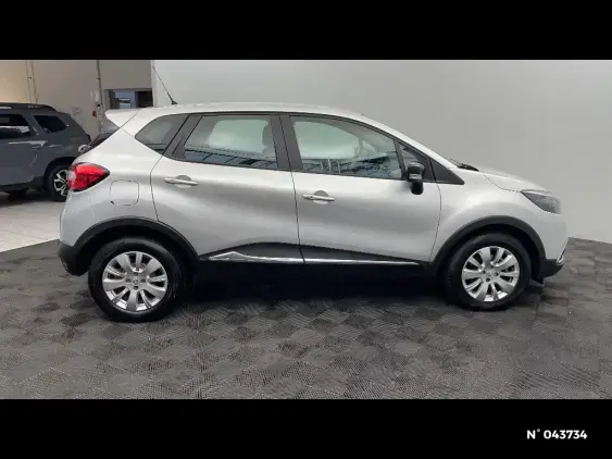 RENAULT CAPTUR - voiture d'occasion - Photo 5