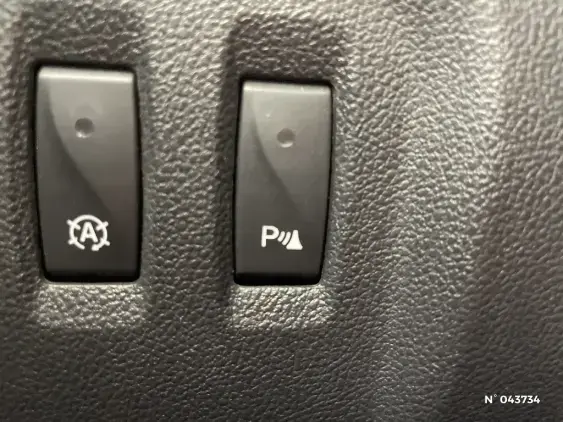 RENAULT CAPTUR - voiture d'occasion - Photo 14
