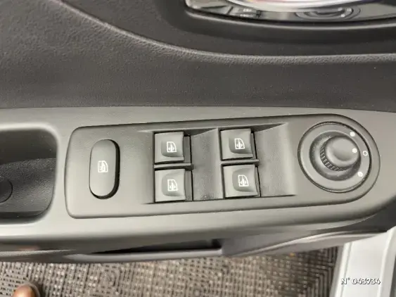 RENAULT CAPTUR - voiture d'occasion - Photo 26