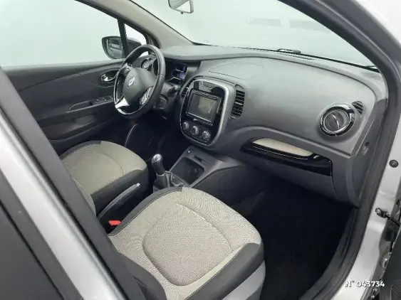 RENAULT CAPTUR - voiture d'occasion - Photo 10