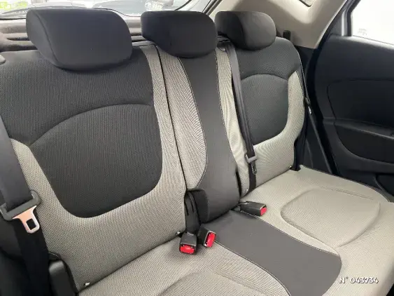 RENAULT CAPTUR - voiture d'occasion - Photo 11