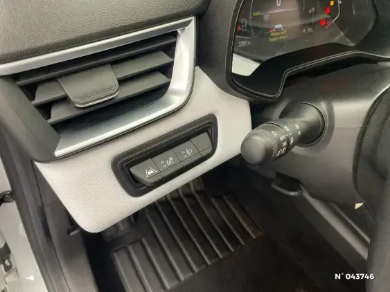 RENAULT CLIO V - voiture d'occasion - Photo 14