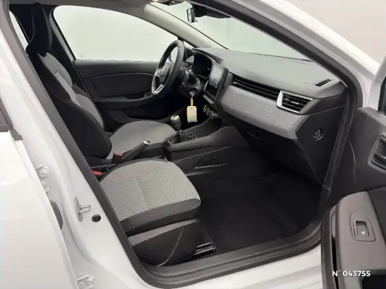 RENAULT CLIO V - voiture d'occasion - Photo 10
