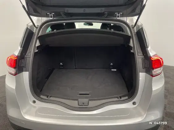 RENAULT SCENIC IV - voiture d'occasion - Photo 7