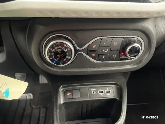 RENAULT TWINGO III - voiture d'occasion - Photo 15