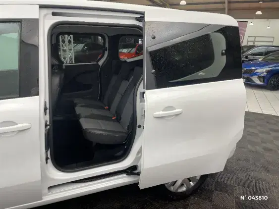 RENAULT KANGOO III - voiture d'occasion - Photo 29