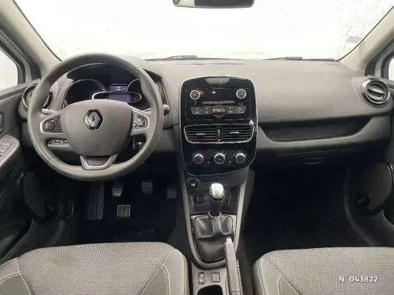 RENAULT CLIO IV - voiture d'occasion - Photo 9