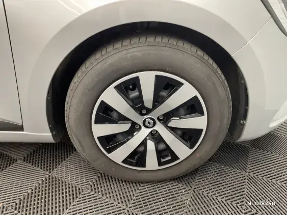 RENAULT CLIO V - voiture d'occasion - Photo 8