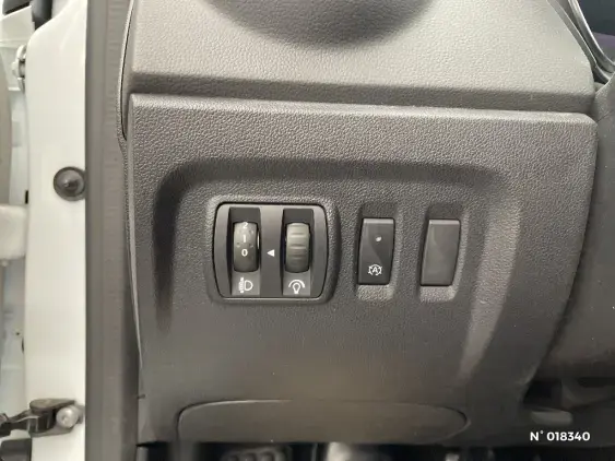 RENAULT CAPTUR - voiture d'occasion - Photo 15