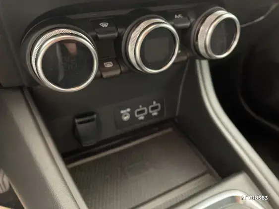 RENAULT CAPTUR II - voiture d'occasion - Photo 27