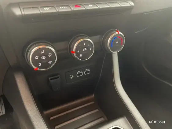 RENAULT CLIO V - voiture d'occasion - Photo 26