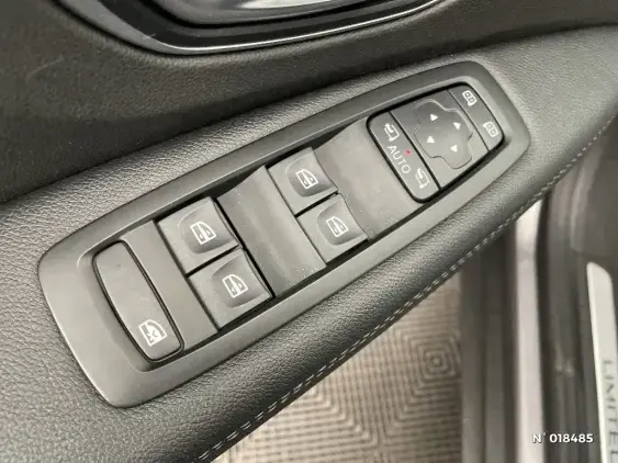 RENAULT SCENIC IV - voiture d'occasion - Photo 25