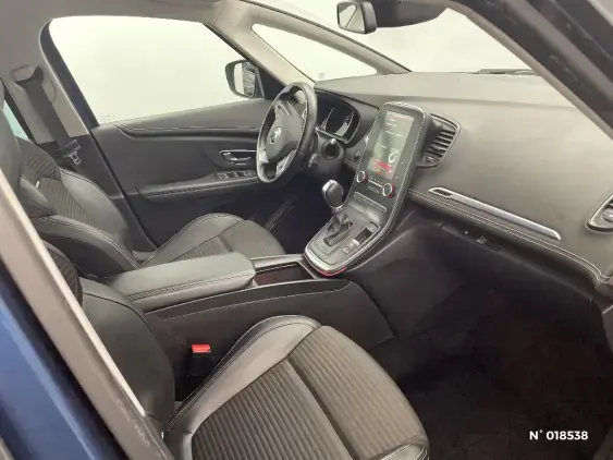 RENAULT SCENIC IV - voiture d'occasion - Photo 10